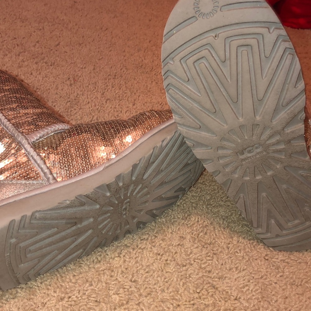 UGG Boots Gold - Picture 4 of 4
